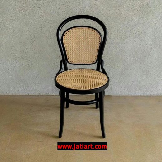 kursi rotan pekat