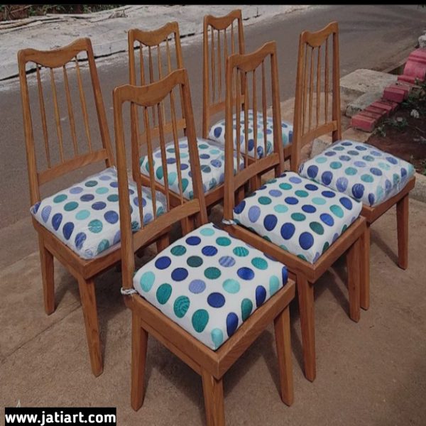 kursi polkadot